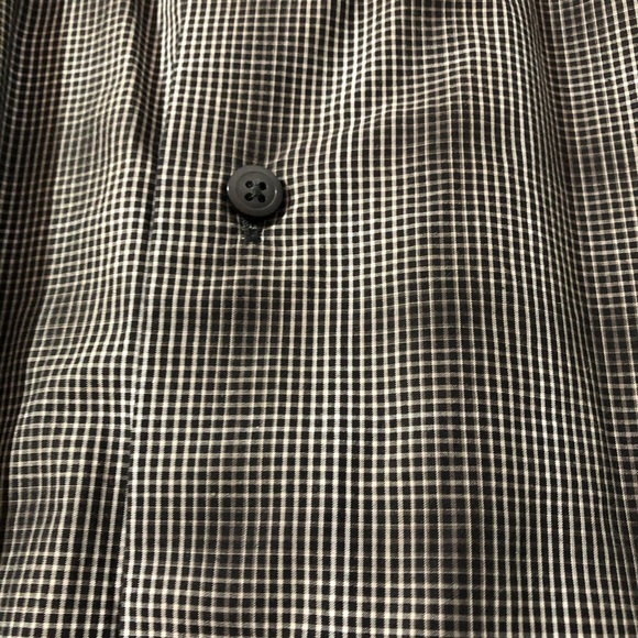 Express button down - Picture 3 of 4